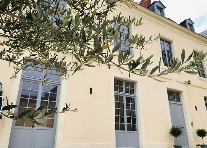 Couette-café Les De La Varenne - D'hôtes La Flèche