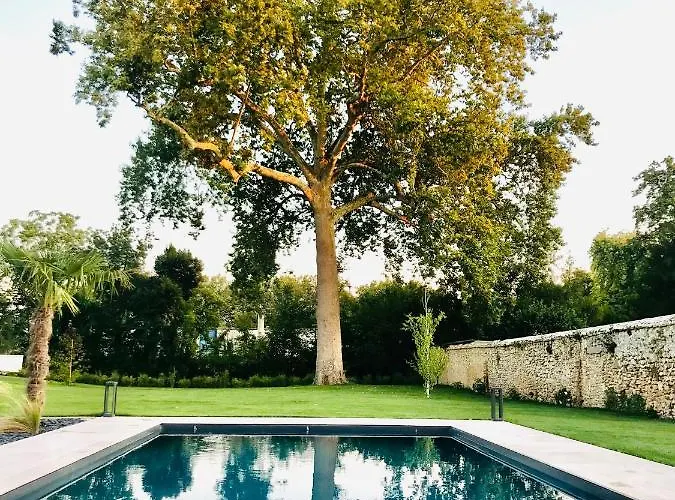 Couette-café Les De La Varenne - D'hôtes