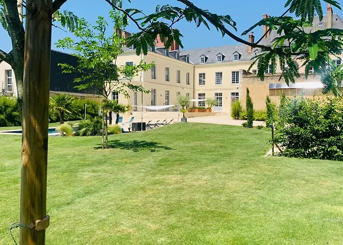 Couette-café Les De La Varenne - D'hôtes 3*